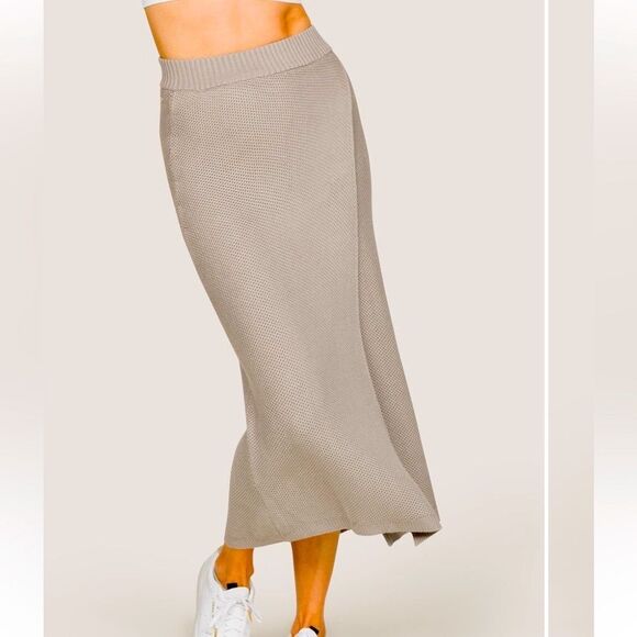 Alala  tropez skirt Womens size Medium knit wrap Midi in stone Wrap Crochet New - Picture 1 of 14